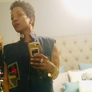 Meet your Posher, Joann